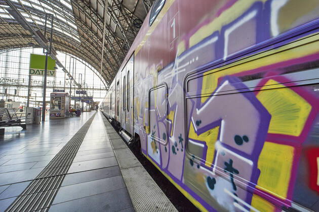 Nachmittag am Hauptbahnhof Frankfurt wahrend der Corona-Krise. Frankfurt am Main, 24.04.2020