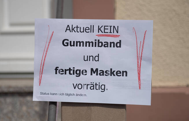 News Bilder des Tages xblx, Gesichtsmasken sind ausverkauft, emwir Frankfurt