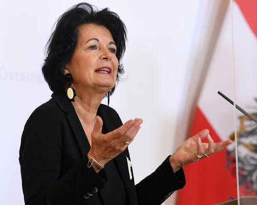 Wien 24.04.2020, Bundeskanzleramt, Wien, AUT, Akutelle Entwicklungen zur Coronaerkrankung in Oesterreich, Pressekonferenz zum Thema Etappenplan fuer die Schuloeffnung, im Bild Bildungspsychologin Christiane Spiel (Uni Wien) Bildungspsychologin Christiane Spiel (Uni Wien) during a press conference on the subject Stage plan for the opening of the school of Austrian Goverment about the Coronavirus Pandemie at the Bundeskanzleramt in Wien, Austria on 2020 04 24.
