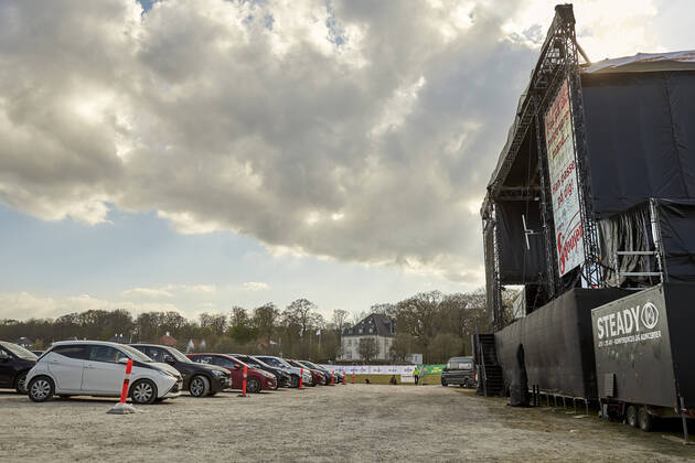 Mads Langer spiller til en udsolgt drive-in koncert paa Tangkrogen i Aarhus, fredag den, 24. april 2020.. , Aarhus Denmark