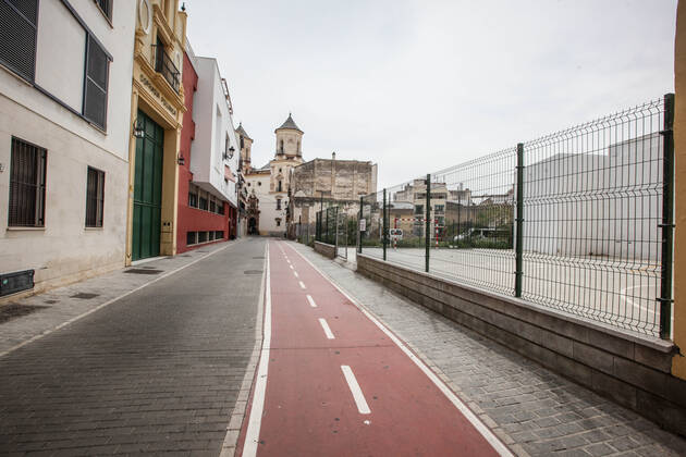 April 24, 2020: 24 April 2020 (Malaga)Malaga is giving an unusual and deserted image on the streets of the city in the wake of the Coronavirus crisis - ZUMAc161 20200424_zap_c161_095 Copyright: xLorenzoxCarnerox