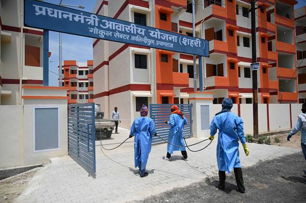 April 25, 2020, Prayagraj, Uttar Pradesh, India: Prayagraj: Health workers sanitise a quarantine centre during a government-imposed nationwide lockdown as a preventive measure against the COVID-19 coronavirus, in Allahabad on April 24, 2020. Prayagraj India - ZUMAv115 20200425_zap_v115_006 Copyright: xPrabhatxKumarxVermax