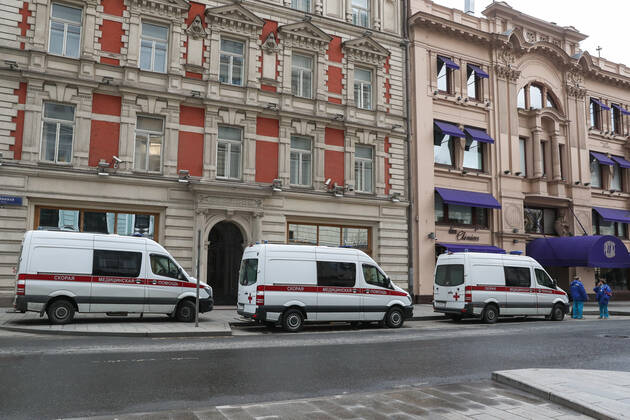 MOSCOW, RUSSIA - APRIL 25, 2020: Ambulance cars in Neglinnaya Street in central Moscow during the pandemic of the novel coronavirus disease (COVID-19). Since 30 March, Moscow has been on lockdown. Earlier, the Russian government announced a paid period off work for employed people, which has been extended till the end of April. As of 25 April 2020, Russia has reported more than 68,700 confirmed cases of the novel coronavirus infection, with more than 36,800 confirmed cases in Moscow. Vladimir Gerdo TASS  TS0D7087