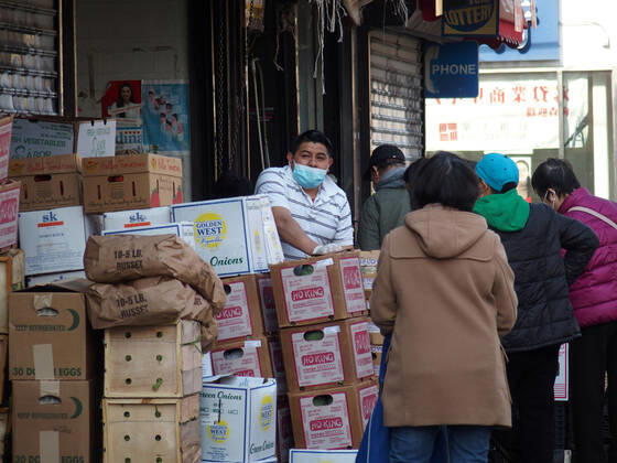 April 25, 2020, New York, New York, USA: Covid19 Pandemic New York City people discard gloves and masks, walk around Manhattan without masks, disregard social distancing New York USA - ZUMAct2_ 20200425_zaf_ct2_045 Copyright: xBrucexCotlerx