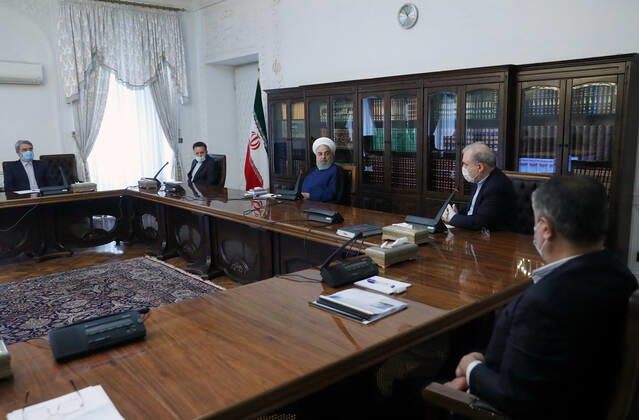 April 25, 2020, Tehran, Iran: Iranian President, HASSAN ROUHANI, attends National Committee on Combating Coronavirus (COVID-19) meeting in Tehran, Iran. Tehran Iran - ZUMAi98_ 20200425_zih_i98_001 Copyright: xIranianxPresidencyx