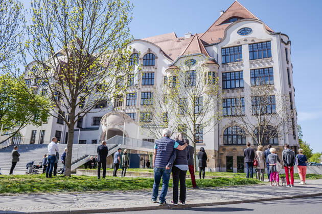 Bilder des Jahres 2020, News 04 April News Themen der Woche KW17 News Bilder des Tages GUTENBERGGYMNASIUM ERFURT - GEDENKEN AN DAS ATTENTAT VON 2002 26 04 2020 - Erfurt: Gedenken an das Attentat am Erfurt Gutenberggymnasium am 26. April 2020. _________________