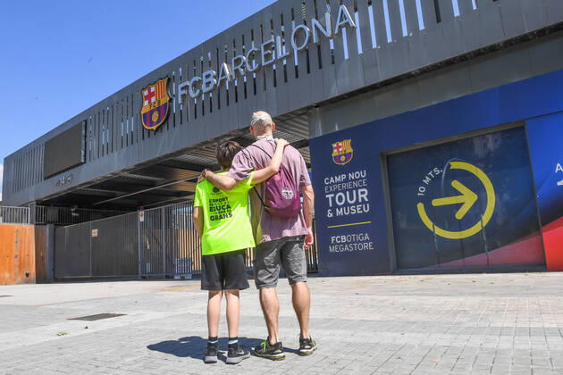 NEWS : Covid 19 Coronavirus en espagne - Barcelone - 26 04 2020 Deconfinement partiel des enfants a Barcelone NEWS : Deconfinement partiel des enfants - barcelone - 26 04 2020 PacoLargo Panoramic 