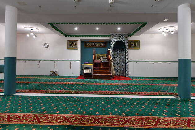 COVID-19 Coronavirus : La Mosquee de Cannes fermee au premier jour du ramadan Coronavirus in France : The Mosque of Cannes closed on the first day of Ramadan 254684 2020-04-26  Copyright: xL.Urmanx xStarfacex STAR_254684_007