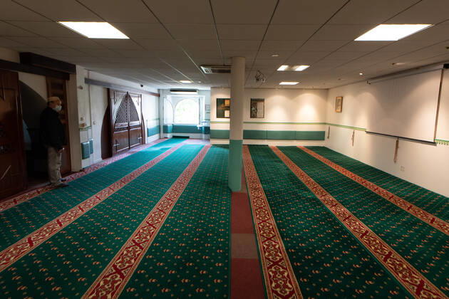 COVID-19 Coronavirus : La Mosquee de Cannes fermee au premier jour du ramadan Coronavirus in France : The Mosque of Cannes closed on the first day of Ramadan 254684 2020-04-26  Copyright: xL.Urmanx xStarfacex STAR_254684_016
