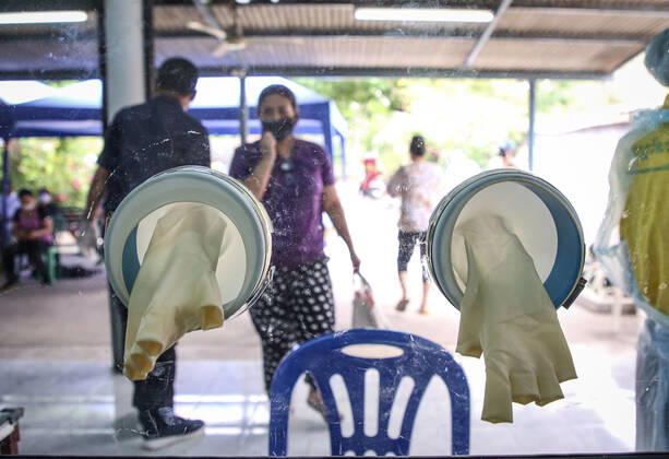 April 27, 2020, Bangkok, Thailand: A medical health worker at Mongkutwattana General Hospital wearing a face mask as a protective measure against the COVID-19 Coronavirus..Coronavirus disease (COVID-19) is an infectious disease caused by a newly discovered coronavirus. the virus that causes COVID-19 is mainly transmitted through droplets generated when an infected person coughs, sneezes, or exhales, these droplets are too heavy to hang in the air, and quickly fall on floors or surfaces. Bangkok Thailand - ZUMAs197 20200427_zaa_s197_027 Copyright: xPrawetxPuengsawangpholx