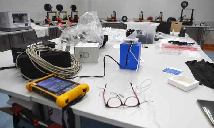 Production of face shields and face masks with 3D printer in Rzeszow Production of face shields and face masks with 3D printer in one of the public schools on April 27, 2020 in Rzeszow, Poland EN_01426474_0020