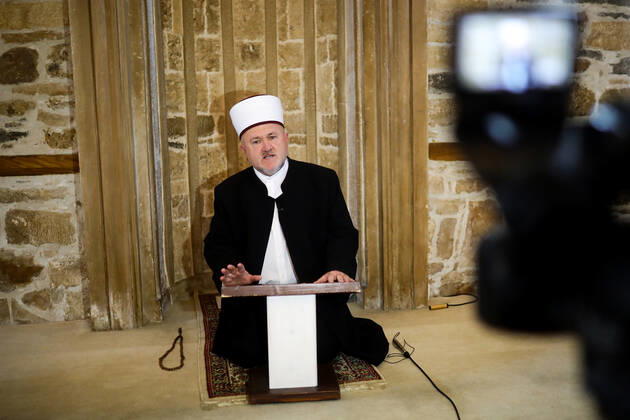 Bosnia and Herzegovina - Ramadan 27.04.2020., Zenica, Bosnia and Herzegovina - A muqabala (recitation of the Quran) is held regularly during Ramadan at the Sultan-Ahmed Mosque in Zenica. This year, due to the coronavirus epidemic, it is being held without the presence of believers. ArminxDurgut PIXSELL