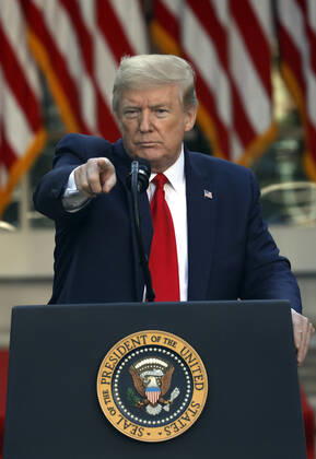 April 27, 2020, Washington, District of Columbia, USA: United States President Donald J. Trump calls on a reporter during a news conference in the Rose Garden at the White House in Washington on April 27, 2020. .Credit: Pool via CNP Washington USA - ZUMAs152 20200427_zaa_s152_062 Copyright: xYurixGripasx