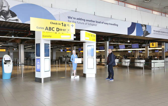 28-04-2020 Amsterdam Airport Schiphol in the Netherlands is virtually empty and abandoned as a result of the corona virus (c) PPE Beijersbergen Amsterdam The Netherlands  Copyright: xPPEx