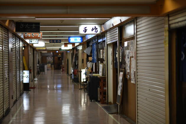 TOKYO, JAPAN - APRIL 28: In this photo shows restaurants and bars which are mostly closed near Shimbashi Station during the COVID-19 coronavirus outbreak in Tokyo on Tuesday, April 28, 2020. Japanese Prime Minister Shinzo Abe declared a nationwide State of Emergency last week urging people to stay home to prevent the spread of the coronavirus throughout the country. (Photo: Richard Atrero de Guzman AFLO)  (125786557)