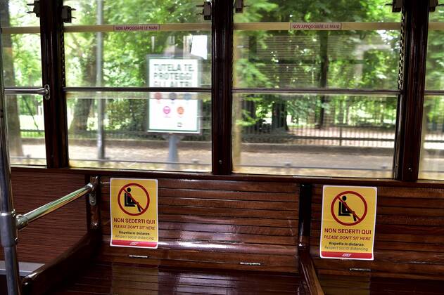 Milan, Coronavirus new signage for phase 2, respecting the sea distances inside the trams that in the stops, Advertising on Trams, public transport Atm (Duilio Piaggesi Fotogramma, Milan - 2020-04-28) p.s. la foto e utilizzabile nel rispetto del contesto in cui e stata scattata, e senza intento diffamatorio del decoro delle persone rappresentate Copyright: xDuilioxPiaggesix xFOTOGRAMMAx
