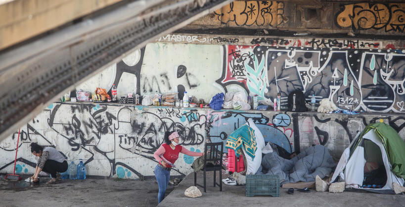 April 28, 2020: 28 April 2020 (Malaga) homeless and homeless people are living and settling under bridges due to the Coronavirus crisis in Malaga in extreme poverty - ZUMAc161 20200428_zap_c161_059 Copyright: xLorenzoxCarnerox