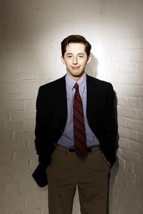 LET S ROB..., (aka THE KNIGHTS OF PROSPERITY), Josh Grisetti, (Season 1), 2007. photo: Bob D Amico ABC Courtesy: Everett Collection ABC Courtesy Everett Collection !ACHTUNG AUFNAHMEDATUM GESCHÃ„TZT! PUBLICATIONXNOTxINxCANxCHNxFRAxITAxJPNxNORxPOLxRUSxESPxUKxUSA Copyright: xABC CourtesyxEverettxCollectionx TCDLERO EC009