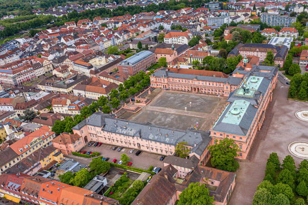 Luftbild_Rastatt am 04.05.2020 in Rastatt (Innenstadt), Germany Das Residenzschloss Rastatt. Rastatt Innenstadt Baden-Württemberg Germany