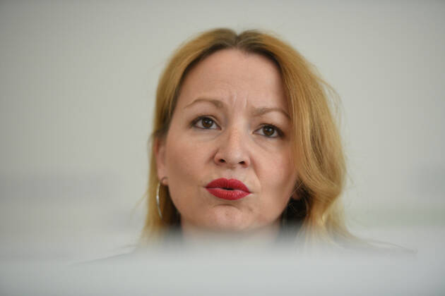 Saarlands Bildungsministerin Christine Streichert-Clivot (SPD) informiert in der Saarbrücker Staatskanzlei am Dienstag (5.5.2020) die Landespressekonferenz über den Neustart der Schulen in der Corona-Krise.