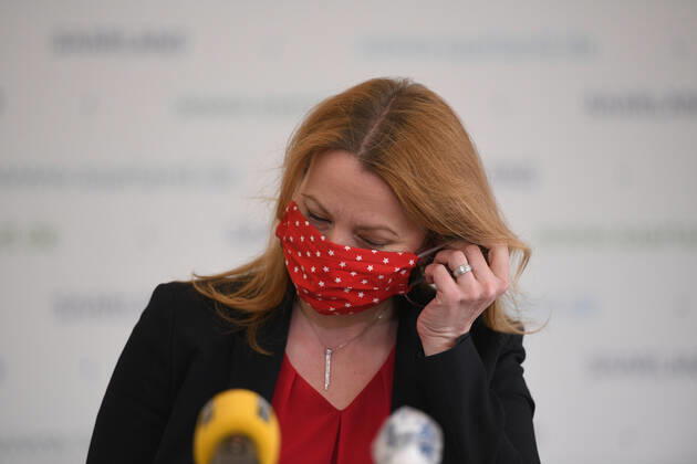 Saarlands Bildungsministerin Christine Streichert-Clivot (SPD) informiert in der Saarbrücker Staatskanzlei am Dienstag (5.5.2020) die Landespressekonferenz über den Neustart der Schulen in der Corona-Krise.