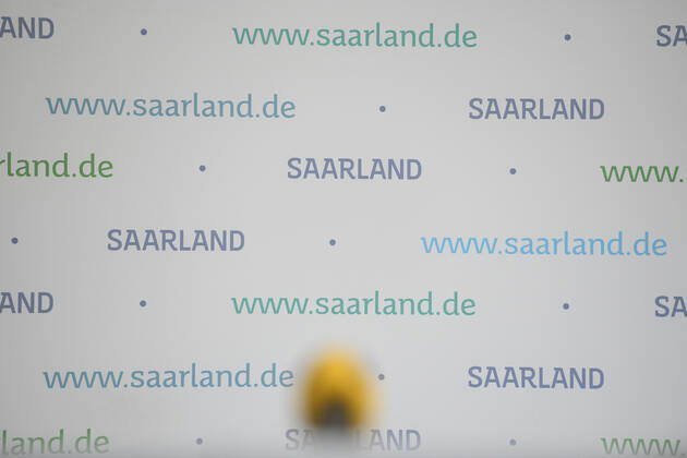 Saarlands Bildungsministerin Christine Streichert-Clivot (SPD) informiert in der Saarbrücker Staatskanzlei am Dienstag (5.5.2020) die Landespressekonferenz über den Neustart der Schulen in der Corona-Krise.