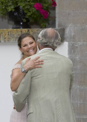 Crown Princess Victoria and King Carl XVI Gustaf Crown Princesss Birthday, Solliden, Öland 2008 07 14 c Charles Hammarsten IBL Crown Princess Victorias 31st birthday, Solliden, Öland 14 July 2008 royal house Sweden x2492x, Copyright: xCharlesxHammarsten TTx