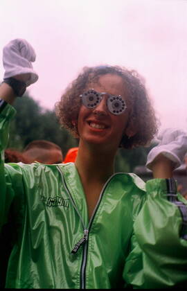 27 Techno 96: Love Parade Berlin, Straße des 17. Juni unter dem Motto we are one family , ca. 600 000 Besucher, Party, Tanz, Techno, Rave, Raver, Loveparade, Publikum, Copyright: xPOP-EYE Morlokx 00001361_00001361