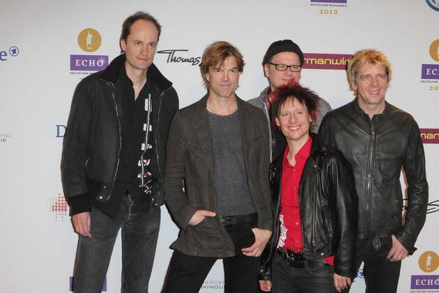 77 Campino und die Toten Hosen zu Gast beim ECHO 2012 Verleihung in den Messehallen unter dem Funkturm Berlin, Berlin Berlin Deutschland Germany Copyright: xPOP-EYE Gabschx 00273202_00273202