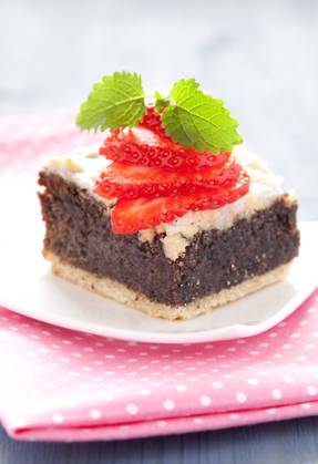 IMAGO Creative: Food, Mohn kuchenstück,mohnkuchen