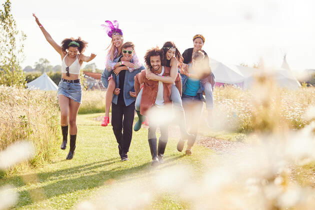 sommer,freunde,musikfestival