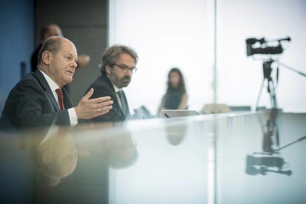 Bundesminister der Finanzen Olaf Scholz nimmt am (17.06.20) in der Bundespressekonferenz in Berlin an einer Pressekonferz zum Nachtragshaushalt der Bundesregierung teil.