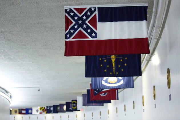 Bilder des Jahres 2020, News 06 Juni News BIlder des Tages June 29, 2020, Washington, District of Columbia, USA: The Mississippi State Flag is displayed in the Senate Subway at the United States Capitol in Washington D.C., U.S., on Monday, June 29, 2020. Mississippi state lawmakers voted over the weekend to remove the confederate symbol from the state flag. Credit: CNP Washington USA - ZUMAs152 20200629_zaa_s152_004 Copyright: xStefanixReynoldsx