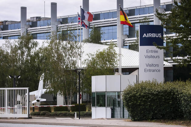 Elancourt, France July 2, 2020 - Illustration of the Airbus Defence And Space Aeronautical Industry Site. European aircraft manufacturer Airbus announced Tuesday that it will cut 15,000 jobs over the next year, as the airline industry faces unprecedented losses due to the COVID-19 pandemic AIRBUS, ECONOMIE, LOGO, GENERIQUE, ILLUSTRATION, AERONAUTIQUE, AVIATION, ENTREPRISE, LICENCIEMENTS, PLAN SOCIAL, CRISE ECONOMIQUE, YVELINES, CONSTRUCTEUR AERONAUTIQUE, AVIONS DE LIGNE, EMPLOI, CHOMAGE, INDUSTRIE FRANCAISE, GROUPE INDUSTRIEL, TRANSPORT AERIEN, CONJONCTURE, MULTINATIONALE, SUPPRESSIONS DE POSTES  Copyright: xVincentxIsorex