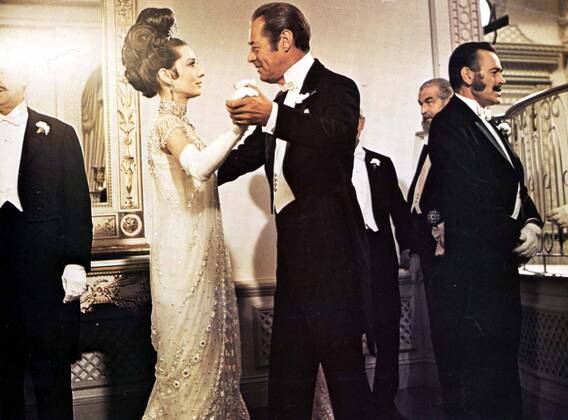 OSCARS. Bester Hauptdarsteller. Preisträger 1961-1970 MY FAIR LADY AUDREY HEPBURN AND REX HARRISON A WARNER BROS FILM Date: 1964. Strictly editorial use only in conjunction with the promotion of the film. Credit line mandatory. This image is copyright of the film company and is supplied under the terms of issue as film still. No commercial or book cover use permitted without prior consent from the film company.  Mandatory credit line: Image courtesy Ronald Grant Archive Mary Evans