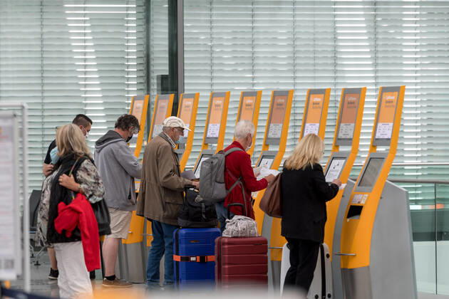 Auswirkungen Corona Flughafen München Im Bild Economy Check-In Lufthansa Terminal 2 T2. München Flughafen München Bayer Deutschland Copyright: Passion2Press MarkusxFischerx