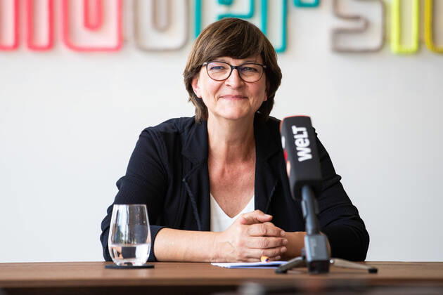 SPD-Vorsitzende Saskia Esken zu besuch im Hotel Traube Tonbach in Baiersbronn der Familie Finkbeiner Copyright: xMarcxGruberx