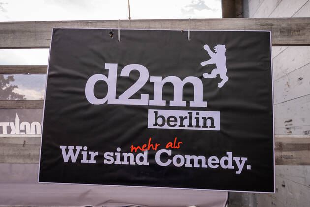 Berlin, Demonstration Rettet die Veranstaltungsbranche 24.07.2020,Berlin,Deutschland,GER,Demo Rettet die Veranstaltungsbranche.Zum inzwischen dritten Mal bringen Akteure der Sparte ihr Anliegen lautstark auf die Straßen Berlins.