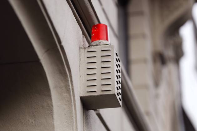 Alarmanlage an einem Haus in der Innenstadt. Köln, 29.07.2020