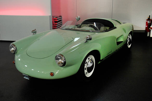 Schweiz, Romanshorn, 12.08.2020 Die autobau erlebniswelt ist ein aussergewoehnliches Automuseum in der Schweiz. Die einzigartige Sammlung des Schweizer Rennfahrers Fredy Lienhard fokussirt sich auf Sportwagen und zeigt rund 90 von weit mehr als 100 vorhandenen Fahrzeugen. Foto: ein Enzmann 506, Baujahr: 1956-68, ca. 100 Exemplare Das Automuseum autobau erlebniswelt in der Schweiz