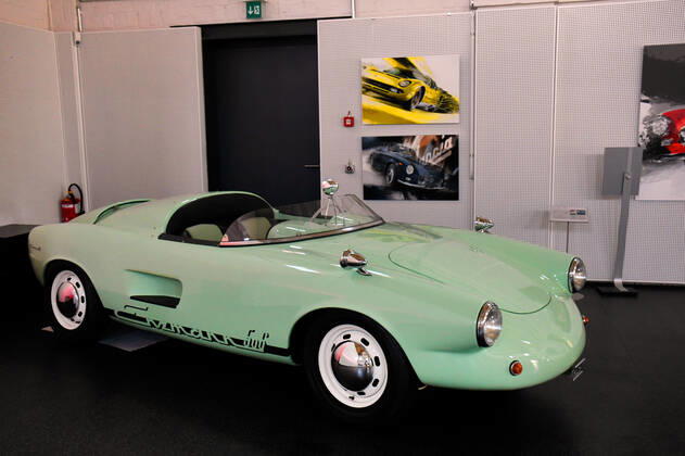 Schweiz, Romanshorn, 12.08.2020 Die autobau erlebniswelt ist ein aussergewoehnliches Automuseum in der Schweiz. Die einzigartige Sammlung des Schweizer Rennfahrers Fredy Lienhard fokussirt sich auf Sportwagen und zeigt rund 90 von weit mehr als 100 vorhandenen Fahrzeugen. Foto: ein Enzmann 506, Baujahr: 1956-68, ca. 100 Exemplare Das Automuseum autobau erlebniswelt in der Schweiz