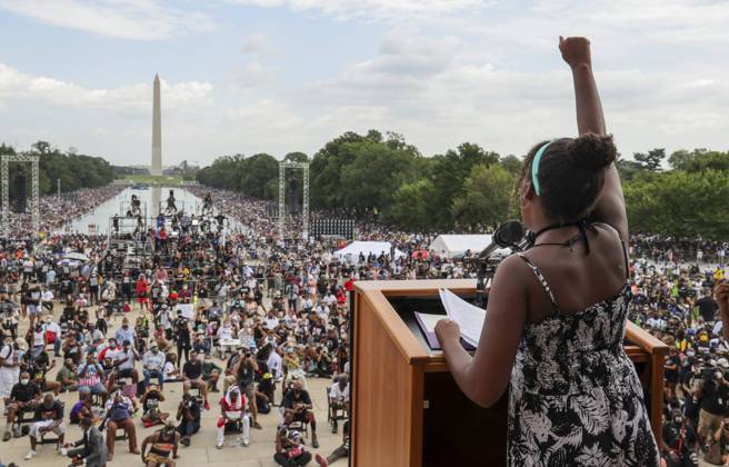 Bilder des Jahres 2020, News 08 August News Themen der Woche KW35 News Bilder des Tages Yolanda Renee King, granddaughter of Rev. Martin Luther King Jr., speaks at the Get Your Knee Off Our Necks Commitment March on Washington 2020 at the Lincoln Memorial in Washington, DC, on August 28, 2020. The 2020 March on Washington comes on the 57th anniversary of Dr. Martin Luther King s historic march, when he delivered his I Have a Dream speech.  WAX20200828358 JONATHANxERNST