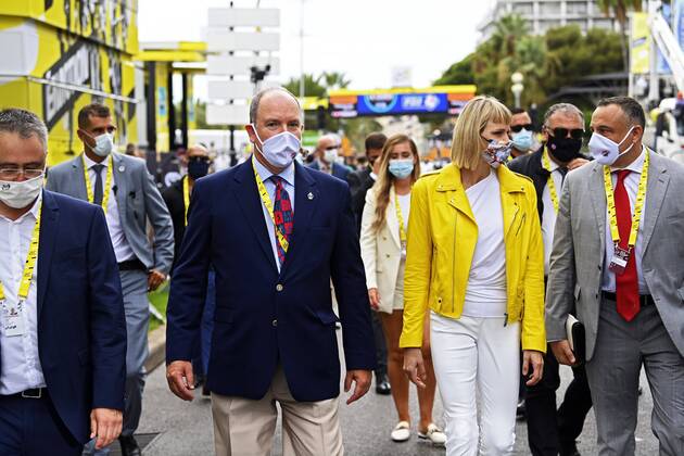 Bilder des Jahres 2020, Entertainment 08 August Entertainment Themen der Woche KW35 Entertainment Bilder des Tages NICE, FRANCE - AUGUST 29 : Albert II, Prince of Monaco and Charlene, Princess of Monaco during the 7th edition of the 2020 La Course by Le Tour women cycling race, a race of 96 kms with start in Nice Moyen Pays and finish in Nice on August 29, 2020 in Nice, France, 29 08 2020 ( Motordriver Marnik Vansevenant - Photo by Vincent Kalut Photo News CYCLISME : Depart Tour de France - etape 1 - 29 08 2020 PHOTONEWS PANORAMIC  PHOTONEWS PANORAMIC