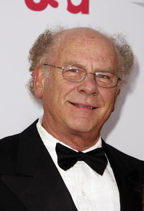 Art Garfunkel, 80. Geburtstag am 5. November Art Garfunkel Singer 36th Afi Life Achievement Award Honoring Warren Beatty Kodak Theatre, Hollywood, Los Angeles, USA 12 June 2008 Am 12.06.2008 Bei Der Ankunft Zum 36th Afi Life Achievement Award Honoring Warren Beatty Im Kodak Theatre In Hollywood, Los Angeles Arriving For The 36th Afi Life Achievement Award In L.A. Art Garfunkel Singer 36th Afi Life Achievement Award Honoring Warren Beatty Kodak Theatre, Hollywood, Los Angeles, USA 12 June 2008 Am 12.06.2008 Bei Der Ankunft Zum 36th Afi Life Achievement Award Honoring Warren Beatty Im Kodak Theatre In Hollywood, Los Angeles Arriving For The 36th Afi Life Achievement Award In L.A.  Copyright: MaryxEvansxAllstarxGrahamxWhitbyxBoot 12719478