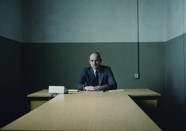 DAS LEBEN DER ANDEREN aka THE LIVES OF OTHERS ULRICH MUHE Date: 2006. Strictly editorial use only in conjunction with the promotion of the film. Credit line mandatory. This image is copyright of the film company and is supplied under the terms of issue as film still. No commercial or book cover use permitted without prior consent from the film company. Mandatory credit line: Image courtesy BAYERISCHER RUNDFUNK CREADO FILM WIEDEMANN & BERG FILMPR Ronald Grant Archive Mary Evans