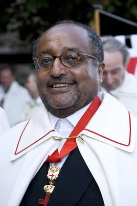 Investitur des Ordens Ritterorden Christi vom Tempel zu Jerusalem (OSMTH) in der Nikolaikirche Wettin, Saalekreis. Prinz Asfa-Wossen Asserate wird von Groß-Prior Werner Rind zum Rtter geschlagen. Er ist der Großneffe des Letzten Kaisers von Äthiopien ,Haile Selassie.