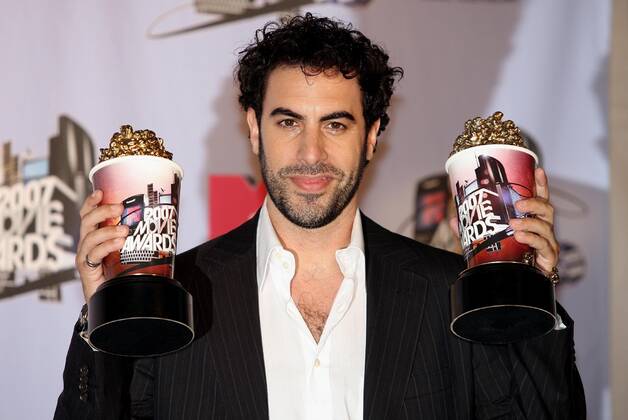 Sacha Baron Cohen Actor 2007 Mtv Movie Awards, Press Room Gibson Amphitheatre, Universal Studios, California, Usa 03 June 2007 Am 03.06.2007 Im Press Room Bei Den 2007 Mtv Movie Awards In Los Angeles Press Room At The 2007 Mtv Movie Awards In L.A. Award For Best Comedic Performance For Borat And For Best Kiss For Talladega Nights: The Ballad Of Ricky Bobby Sacha Baron Cohen Actor 2007 Mtv Movie Awards, Press Room Gibson Amphitheatre, Universal Studios, California, Usa 03 June 2007 Am 03.06.2007 Im Press Room Bei Den 2007 Mtv Movie Awards In Los Angeles Press Room At The 2007 Mtv Movie Awards In L.A. Award For Best Comedic Performance For Borat And For Best Kiss For Talladega Nights: The Ballad Of Ricky Bobby  Copyright: AllstarxMaryxEvansxGrahamxWhitbyxBoot 13035423