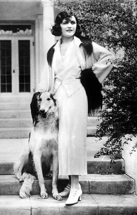 POLA NEGRI Polish born sielnt film actor POLA NEGRI  Mandatory credit line: Image courtesy Ronald Grant Archive Mary Evans