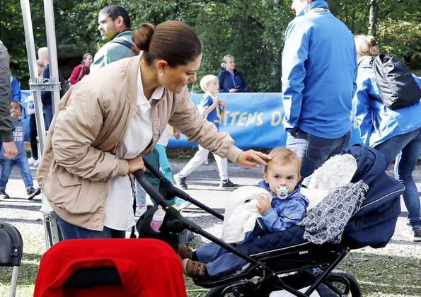 Crown Princess Victoria, Prince Oscar, Prince Daniels Race and Sports Day 2017, Hagaparken, Solna, 2017 09 10 c Patrik C Österberg IBL Bildbyra XPBE Crown Princess Victoria, Prince Oscar, Prince Daniels Race and Sports Day 2017, Hagaparken, Solna, Sweden, 2017 09 10 c Photo Patrik C Österberg IBL Bildbyra Stockholm Sverige kungahus Sverige x2857x, Copyright: xPatrikxCxÖsterberg TTx Idrottens dag Hagaparken 2017