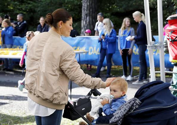 Crown Princess Victoria, Prince Oscar, Prince Daniels Race and Sports Day 2017, Hagaparken, Solna, 2017 09 10 c Patrik C Österberg IBL Image Bureau XPBE Crown Princess Victoria, Prince Oscar, Prince Daniels Race and Sports Day 2017, Hagaparken, Solna, Sweden, 2017 09 10 c Photo Patrik C Österberg IBL Bildbyra Stockholm Sverige kungahus SVerige x2857x, Copyright: xPatrikxCxÖsterberg TTx Idrottens dag Hagaparken 2017
